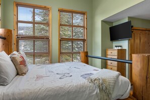 4 camere, ferro/asse da stiro, Wi-Fi gratuito, lenzuola