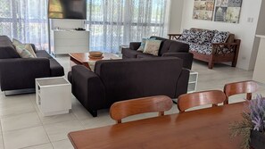 Smart-TV og DVD-spiller