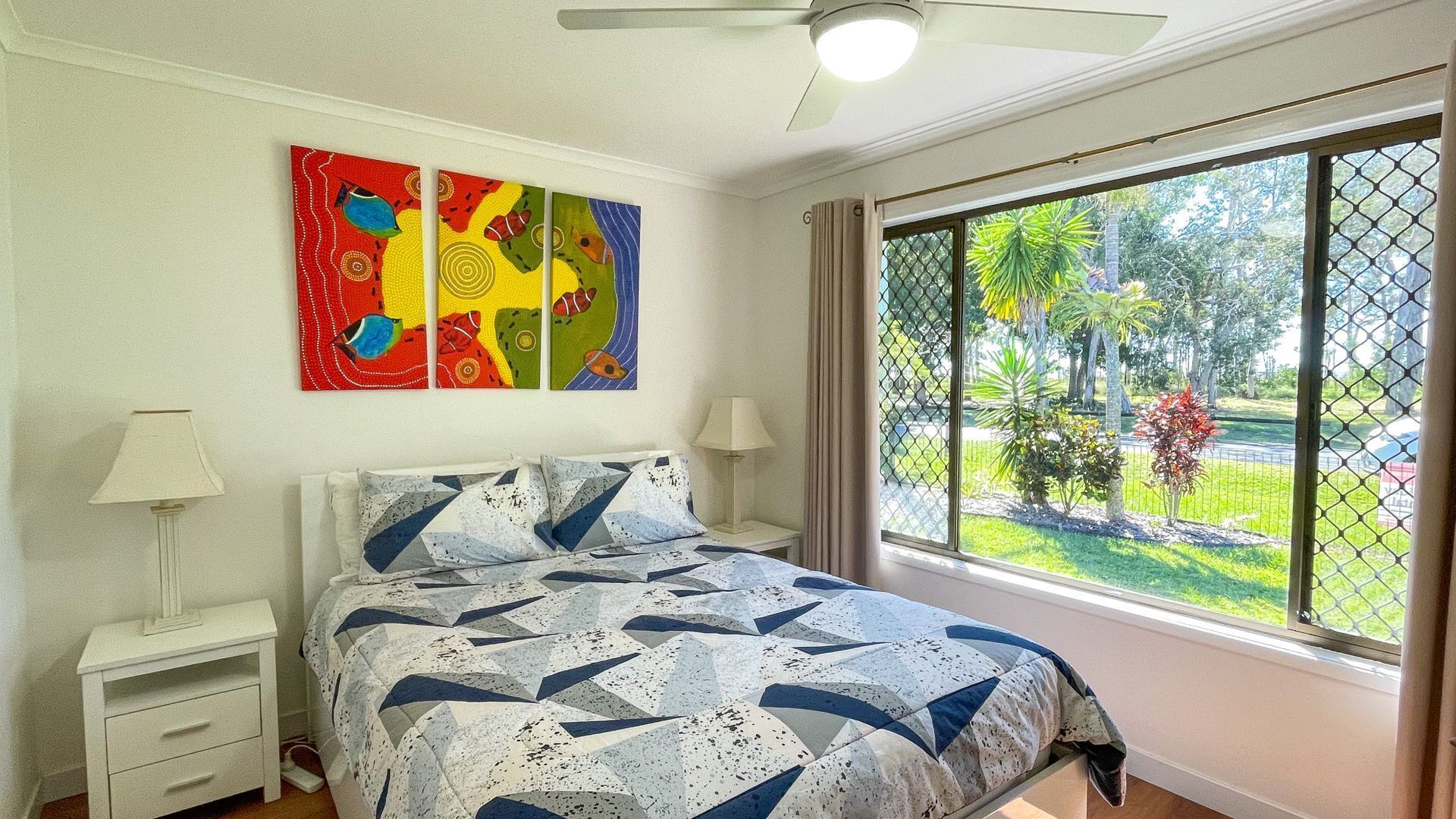Yolanda - Burrum Heads- Beachfront - 3BR- Aircon — image 13