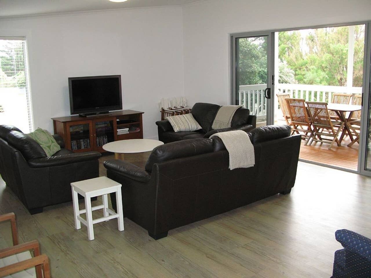 Decked Out Middleton - Ocean Views-Family Holidays — image 11