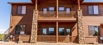 Spacious 2 BR/2BA  with Great Views near Fool Hollow Lake