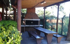 تناول الطعام بالخارج