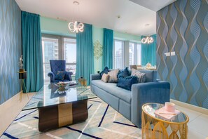 Exquisite 2 Bedroom Apartment (Fountain View) | Living room | 42-inch flat-screen TV with satellite channels, TV, Netflix - BellaVista Apartment - 29 Boulevard (Dubai)