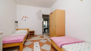 2 Schlafzimmer, Internetzugang, Bettwäsche