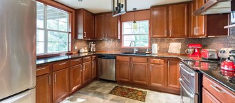 Renovated Historic Lakefront Gem Overlooking Lake Travis and Jones Brothers Park