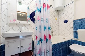 Bathtub