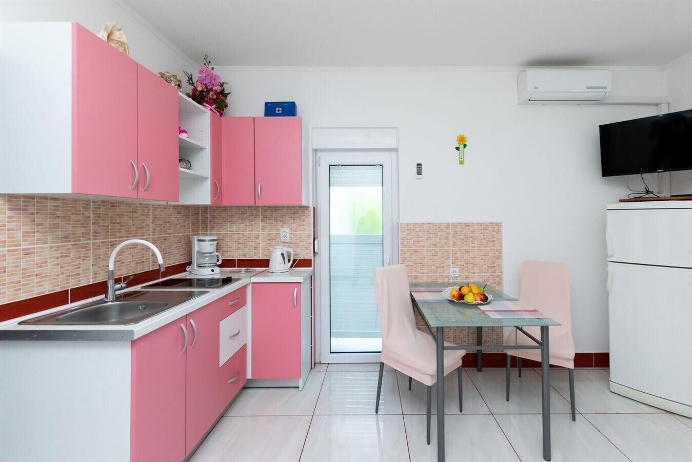 Refrigerador, utensilios de cocina