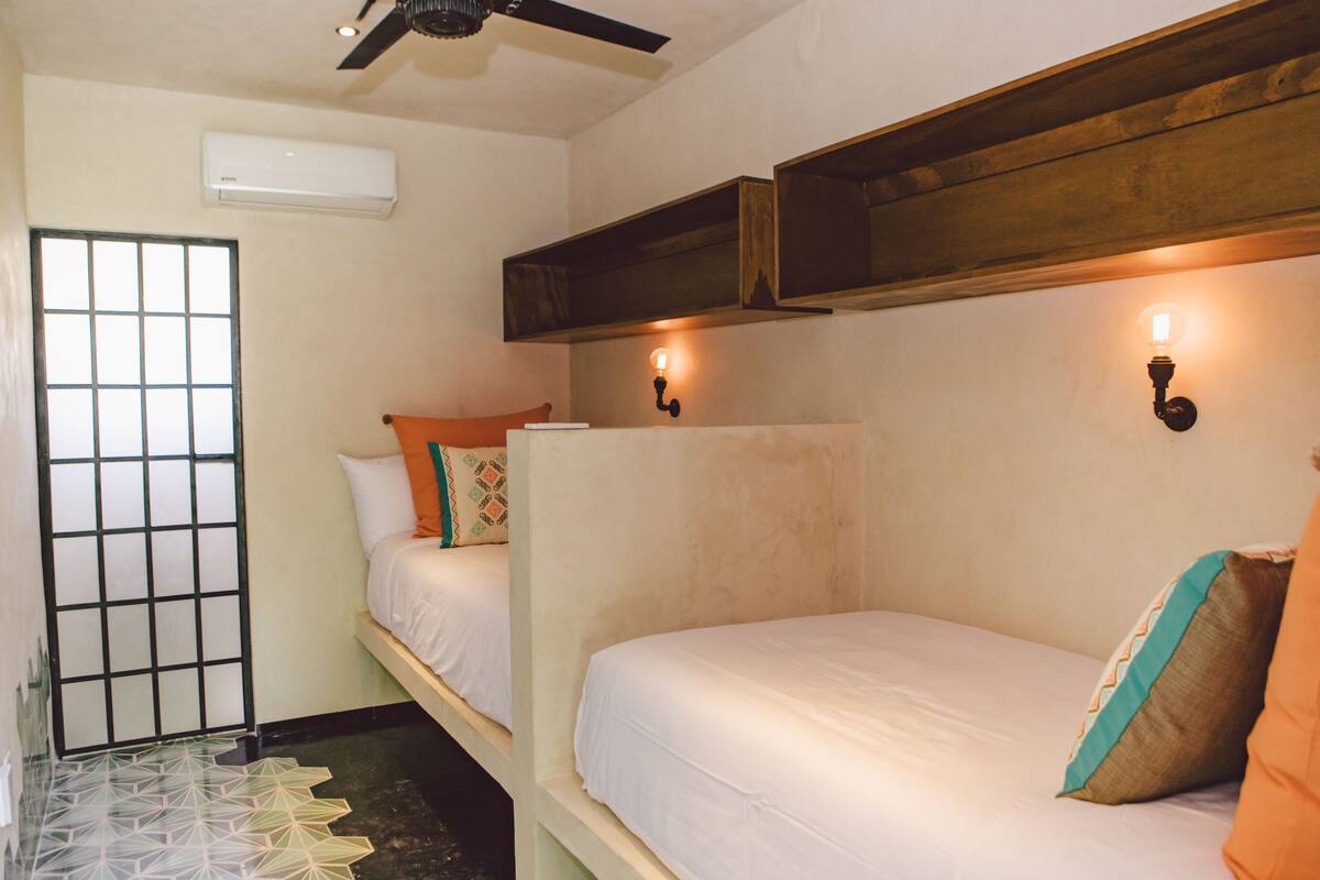 Standard Twin Room | 1 bilik tidur, gebar bulu kapas, peti besi dalam bilik