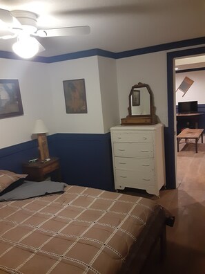 2 Schlafzimmer, Bügeleisen/Bügelbrett, Reisekinderbett, kostenloses WLAN