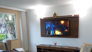 Unclassified image, 2 of 13, button - Venecia de Buzios (Búzios)
