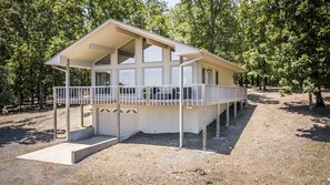Exterior - Breathtaking Lakeview  GUEST Home in Diamond Bluff (Quitman)