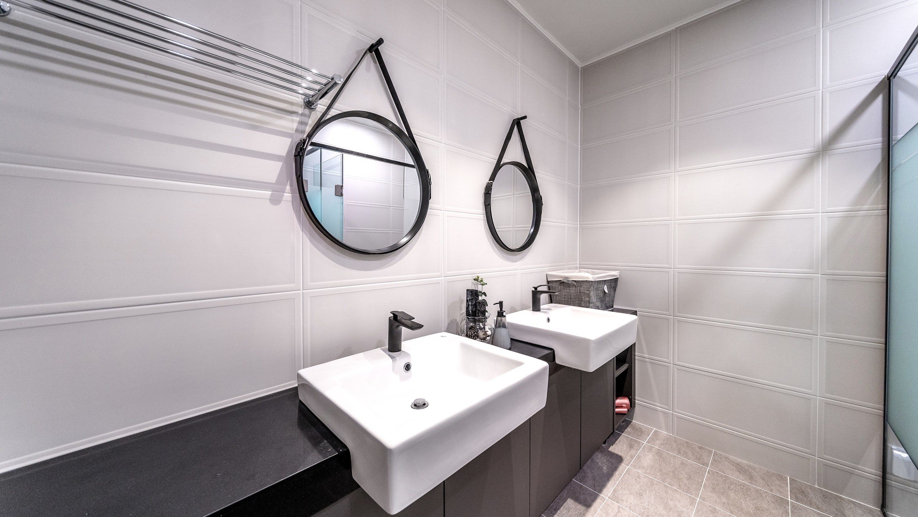 suite (g) | bathroom | separate bathtub and shower, jetted bath, rainfall showerhead