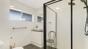 Bathtub