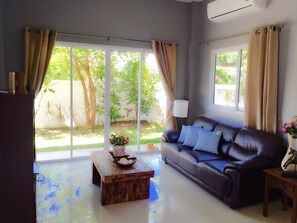 Hus Comfort - 2 sovrum | Strykjärn/strykbräda, extrasängar, gratis wi-fi och sängkläder