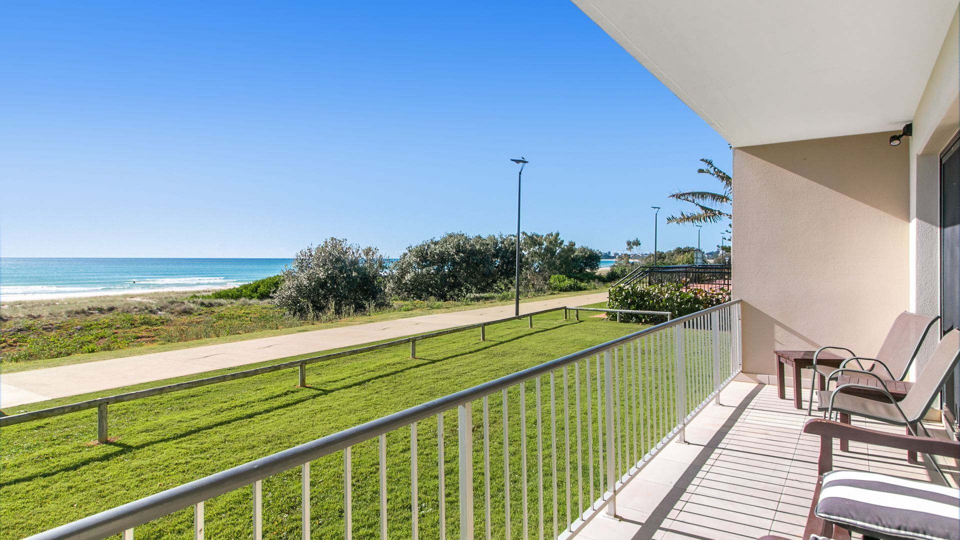 Hidden Treasure - Bilinga Absolute Beachfront