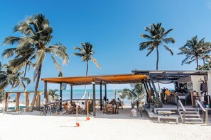 Restaurant - Mangata Villas (San Pedro)