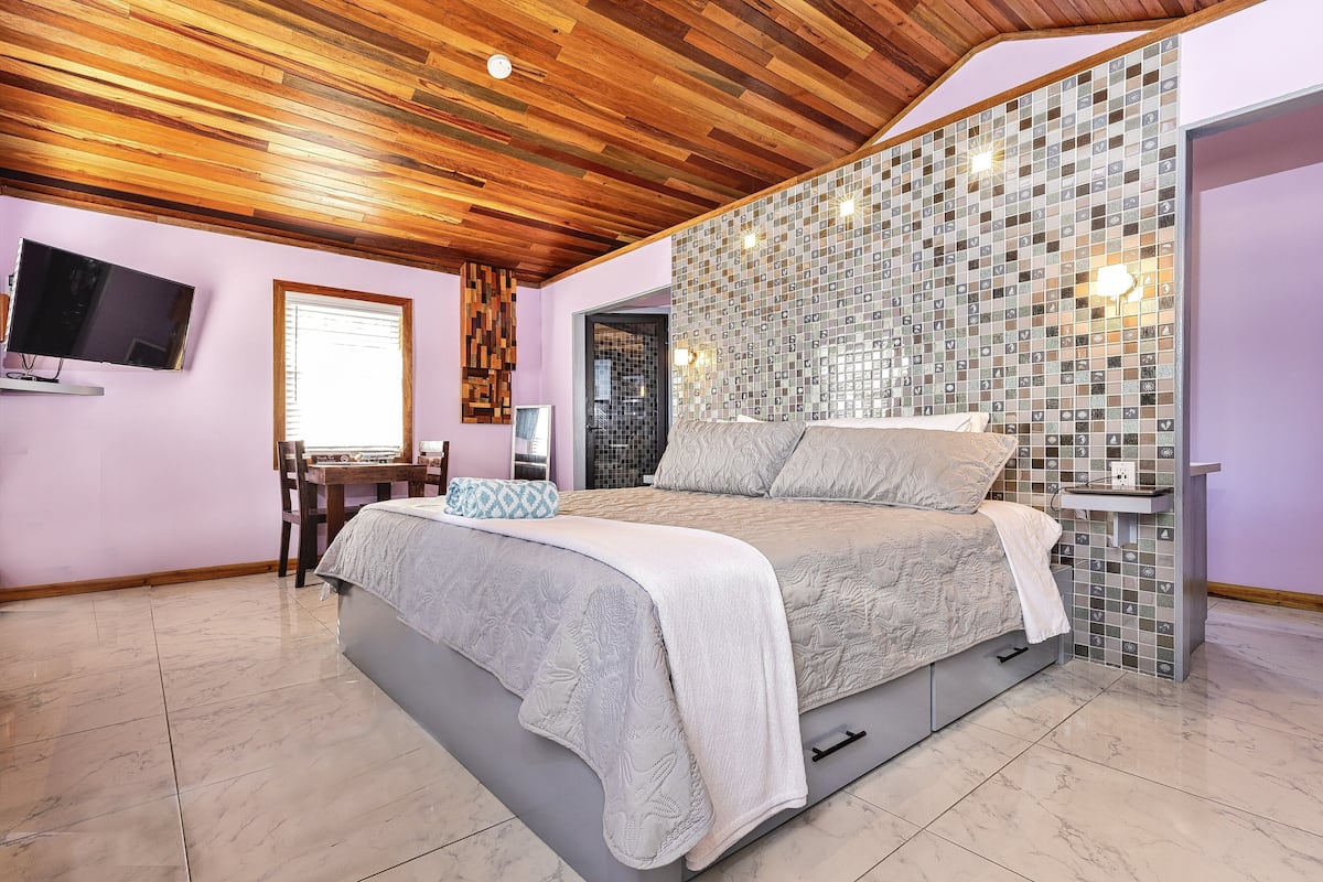 Luxury Cabin | Interior