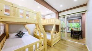 Zimmer (Mulbit 03) | 1 Schlafzimmer, kostenloses WLAN, Bettwäsche