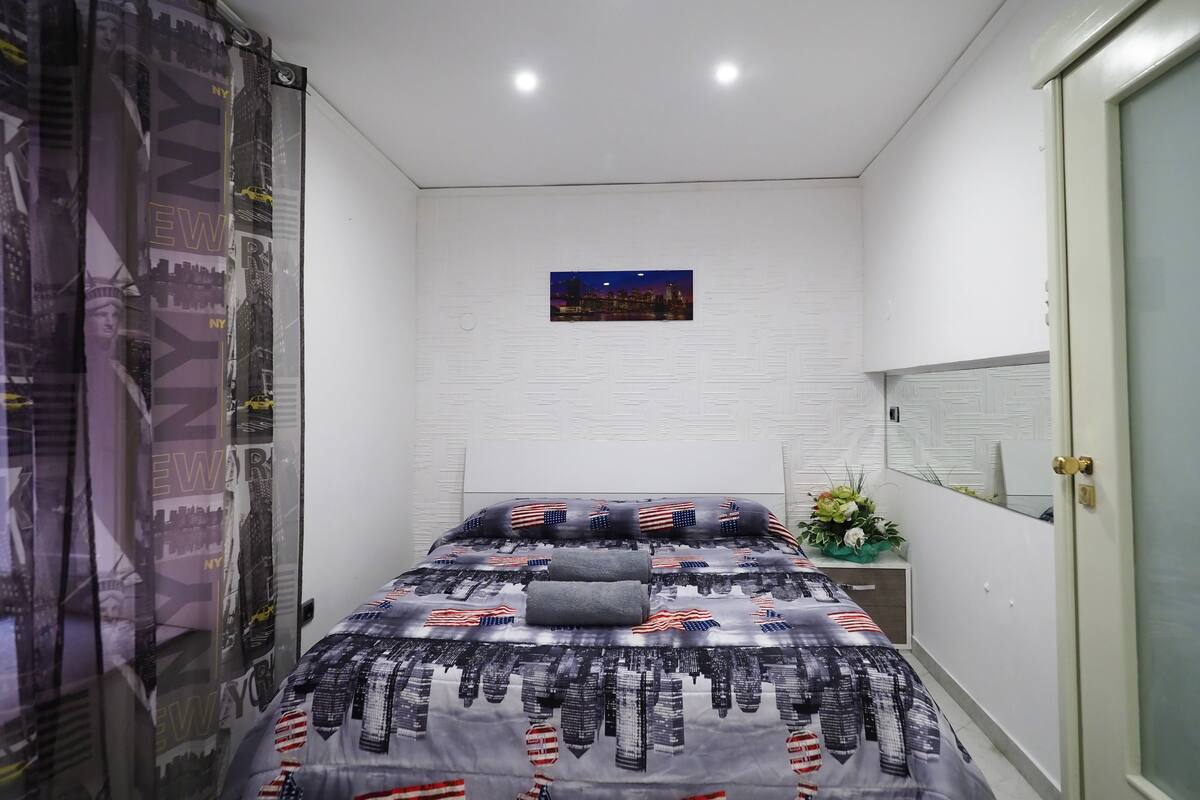 Rollaway beds, free WiFi, bed sheets