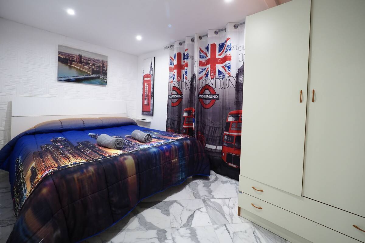 Rollaway beds, free WiFi, bed sheets