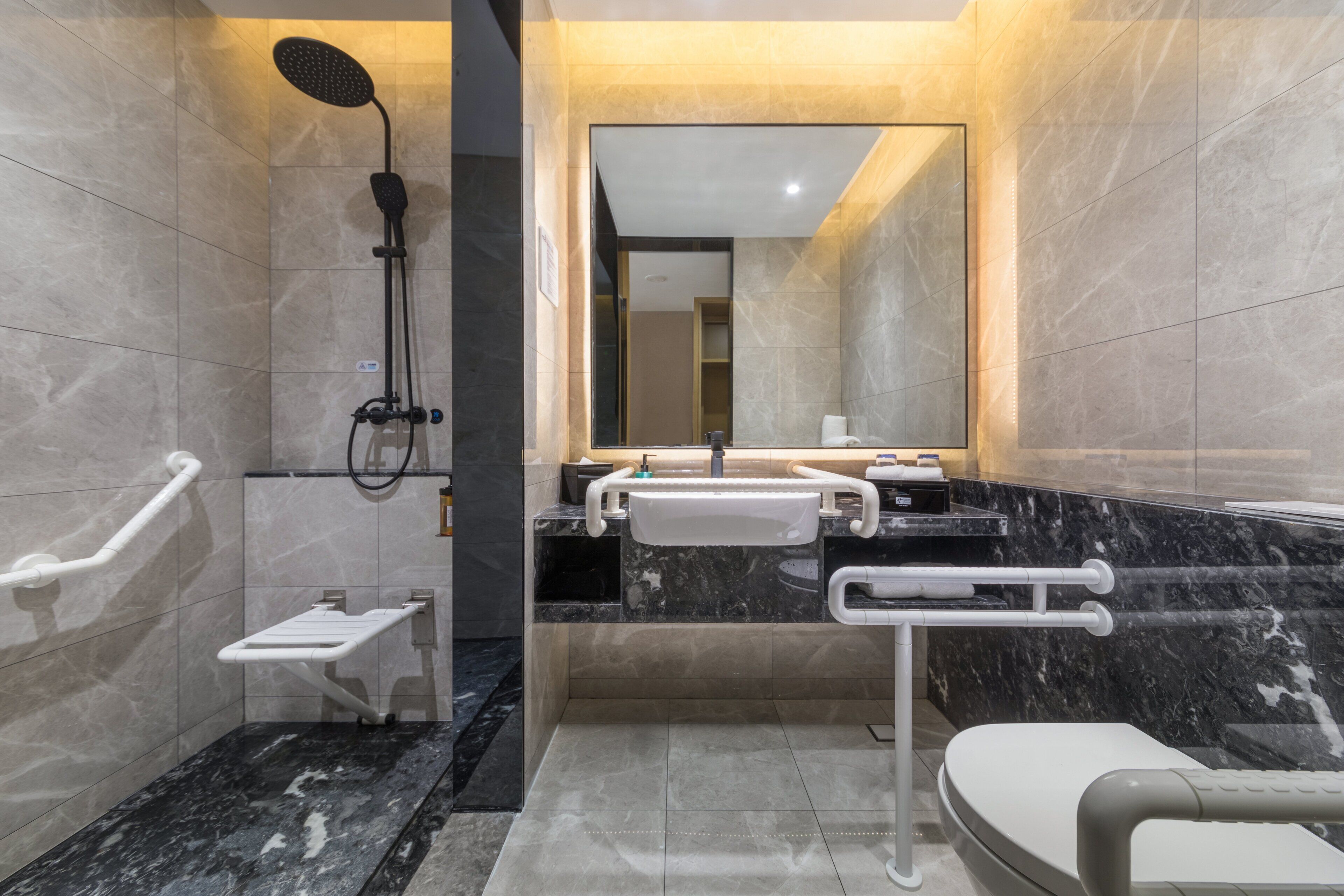 Standard Room, 1 King Bed, Accessible | Free WiFi, bed sheets