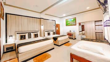 Deluxe Quadruple Room