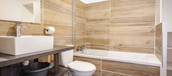 Cosy apartment in the heart of the mountains, a stone's throw from the chairlift. 4 CH. All comfort