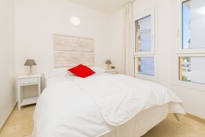 2 bedrooms, iron/ironing board, travel crib, free WiFi