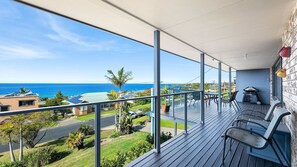 Property grounds - 45 Hillside Cres Beach House (Kianga)
