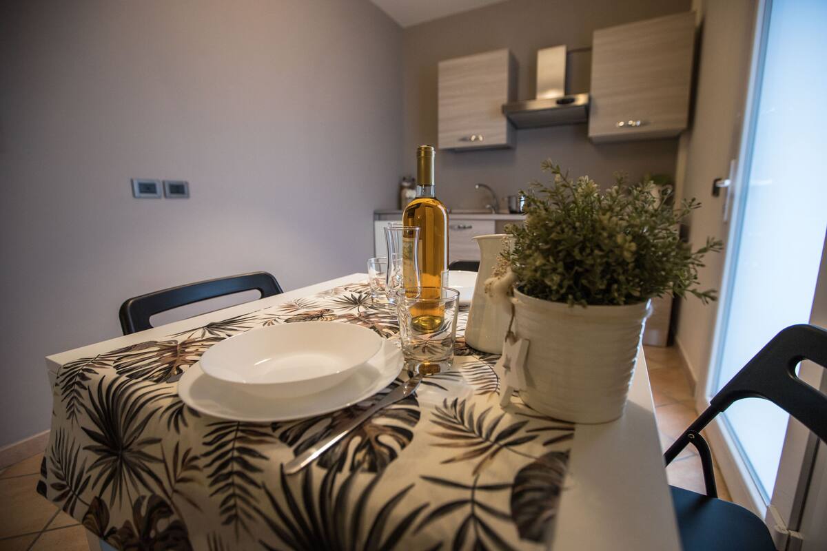 apartment, 1 bedroom | living room | 22-inch led tv with digital channels, tv