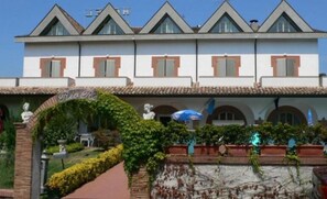 Fachada del alojamiento