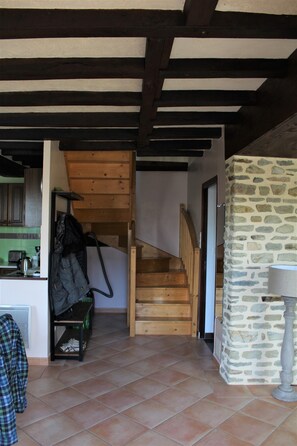 المنشأة من الداخل