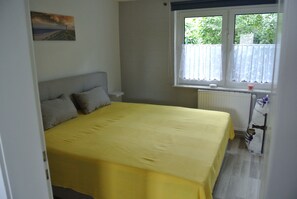 2 Schlafzimmer, Bügeleisen/Bügelbrett, Reisekinderbett, kostenloses WLAN
