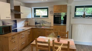 Réfrigérateur, micro-ondes, four, lave-vaisselle