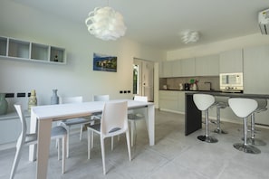 Dining - VILLA GINEVRA COLICO (Colico Piano)
