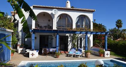 Pristine Two Bed Apartment for Great Summer Holidays or Long, Cozy Winter Breaks