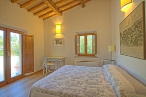 4 bedrooms, iron/ironing board, travel cot, free WiFi - Villa Panizzi – Villa with private pool (San Gimignano)