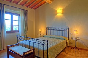 7 Schlafzimmer, Reisekinderbett, kostenloses WLAN