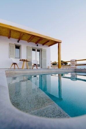 Villa, Private Pool (1) | Private pool - Aeris suites (Naxos)