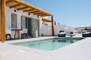 Property grounds - Aeris suites (Naxos)
