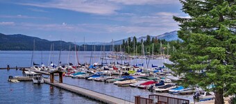 Minutes away from Beach, Marina, Shopping & Dining