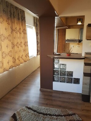 Interior - Mercur Studio Ploiești (Ploiești)