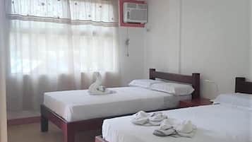 Standard Room | Premium bedding, pillowtop beds, blackout drapes, bed sheets