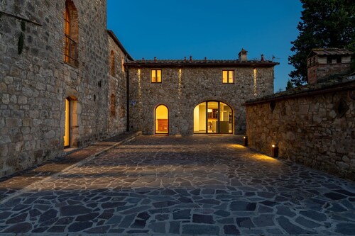 Villa Simone – Luxusvilla mit Pool