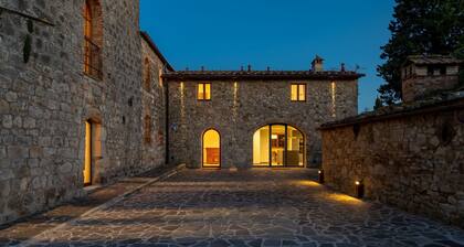 Villa Simone – Luxusvilla mit Pool