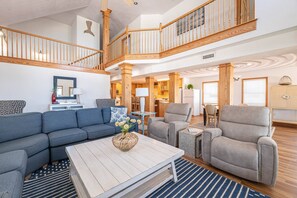Smart TV, fireplace - A Big Catch - KDH MP 8.5, Oceanfront, Elevator, Pool, Hot Tub, Spacious, Pets OK, Flex Stays (Kill Devil Hills)