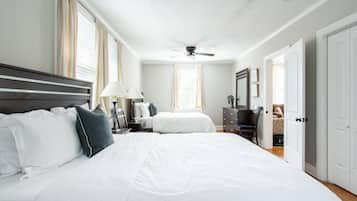 1 dormitori, escriptori, planxa i posts de planxar i wifi gratuïta