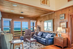 TV, fireplace, DVD player