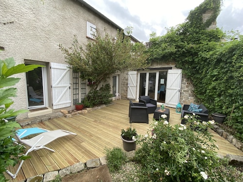 Charming cottage in L 'Essonne