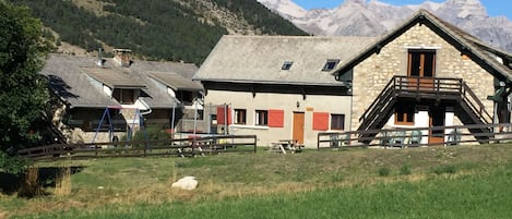 Esterni